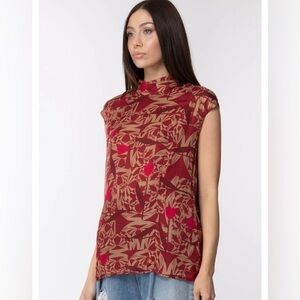 NWT Manila Grace Short Sleeve Floral Top - Italy Size 46 - Womens US Size 10